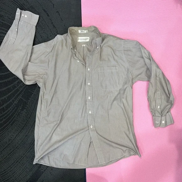 Peterborough Row Button Down Shirt 👔 - Picture 2 of 5